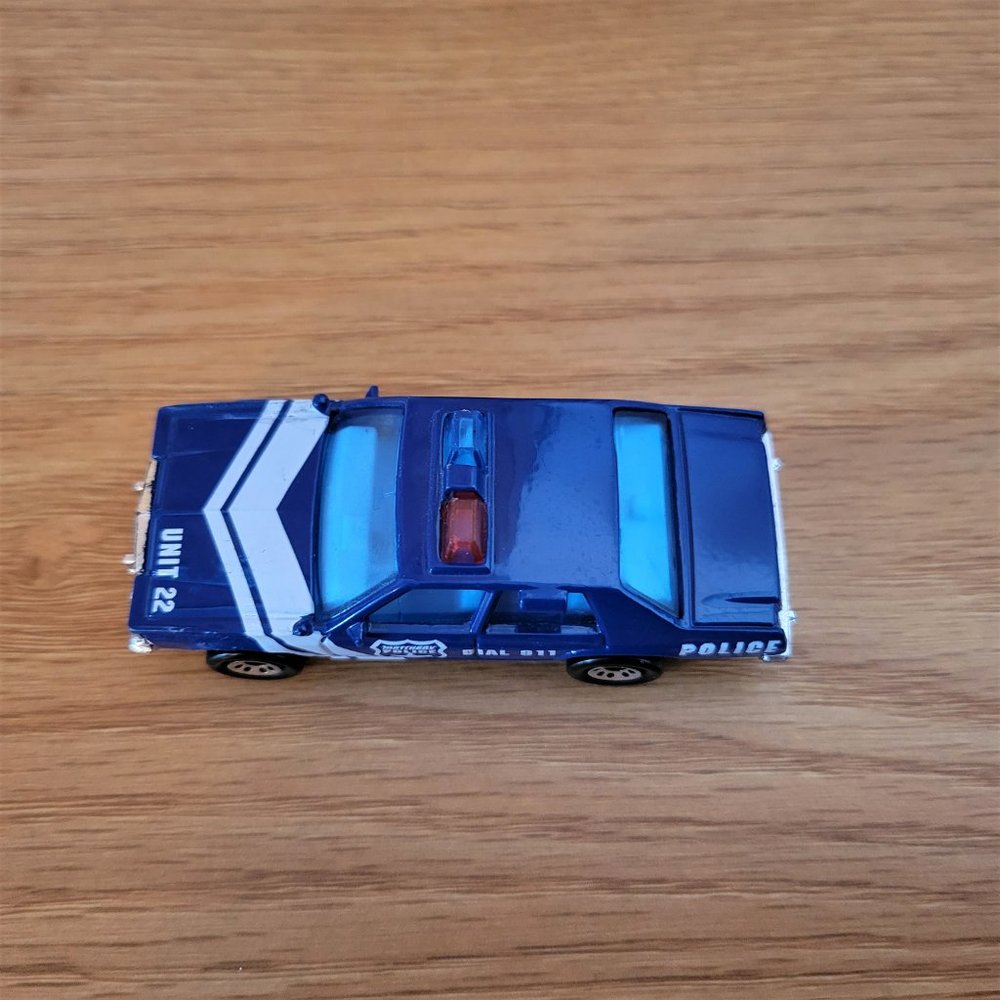 1987 Matchbox Ford LTD Police Car - Picture 3 of 6